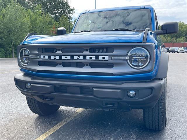 Photo of 2023 Velocity Blue Metallic Ford Bronco