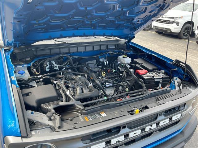 Photo of 2023 Velocity Blue Metallic Ford Bronco