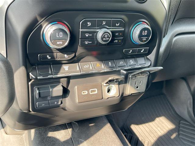 Photo of 2023 Summit White Chevrolet Silverado 2500