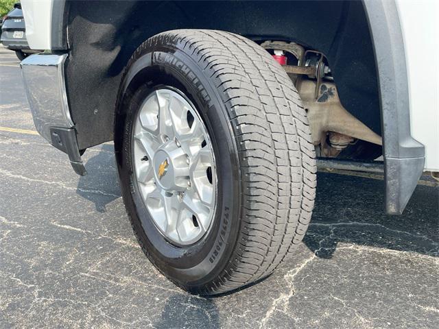 Photo of 2023 Summit White Chevrolet Silverado 2500
