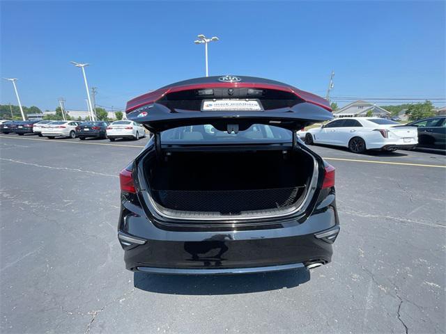 Photo of 2019 Aurora Black Pearl Kia Forte
