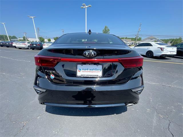 Photo of 2019 Aurora Black Pearl Kia Forte