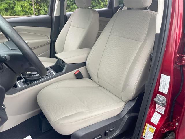 Photo of 2019 Ruby Red Metallic Tinted Clearcoat Ford Escape