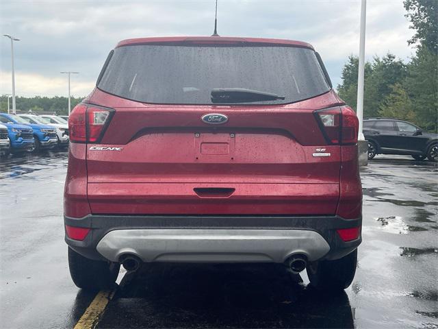 Photo of 2019 Ruby Red Metallic Tinted Clearcoat Ford Escape