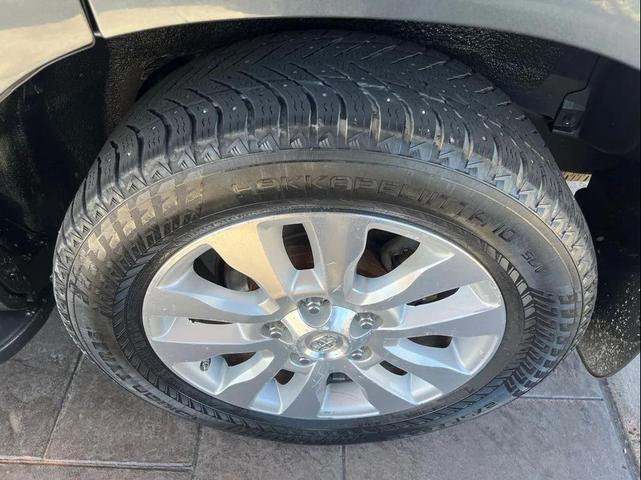 Photo of 2008 Slate Metallic Toyota Sequoia