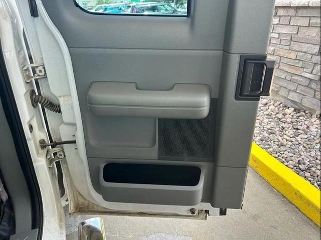 Photo of 2007 Oxford White Clearcoat Ford F-150