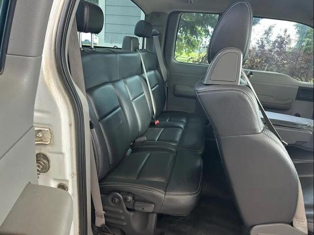 Photo of 2007 Oxford White Clearcoat Ford F-150