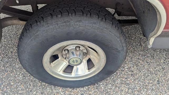 Photo of 1992 Gray Ford F-150