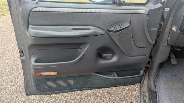 Photo of 1992 Gray Ford F-150