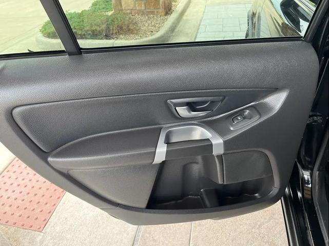 Photo of 2014 Black Volvo XC90
