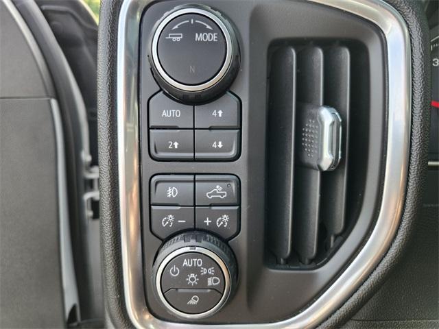 Photo of 2020 Silver Ice Metallic Chevrolet Silverado 1500