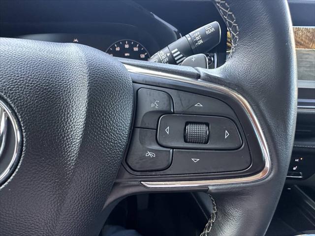 Photo of 2022 Summit White Buick Envision