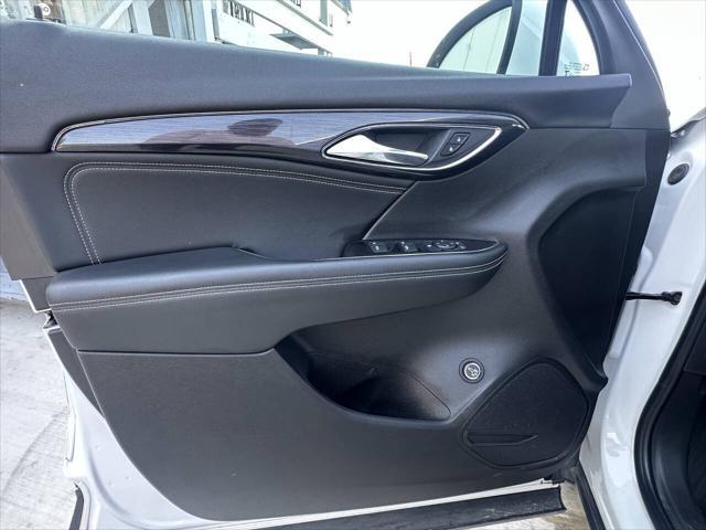 Photo of 2022 Summit White Buick Envision