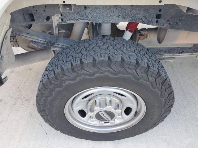 Photo of 2018 Oxford White Ford F-250