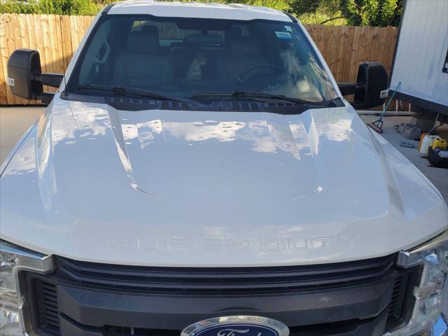 Photo of 2018 Oxford White Ford F-250