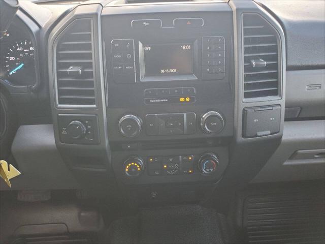 Photo of 2018 Oxford White Ford F-250