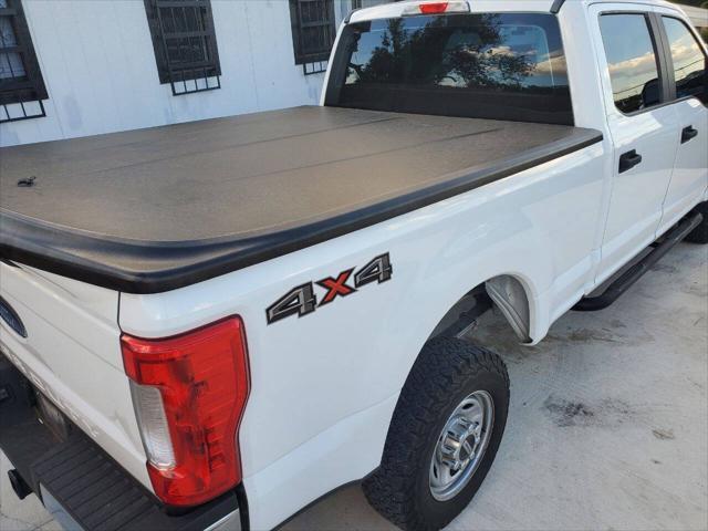 Photo of 2018 Oxford White Ford F-250