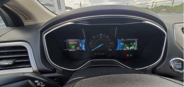Photo of 2018 Oxford White Ford Fusion Hybrid