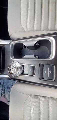 Photo of 2018 Oxford White Ford Fusion Hybrid
