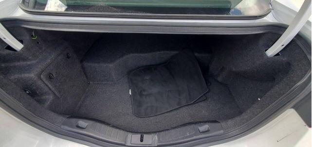 Photo of 2018 Oxford White Ford Fusion Hybrid