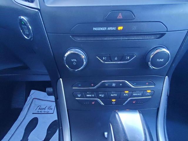 Photo of 2018 Blue Ford Edge