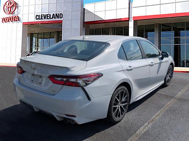 Photo of 2023 Ice Toyota Camry