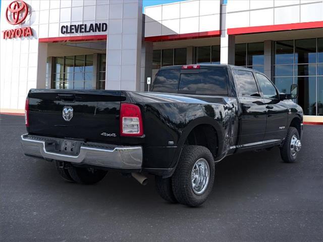 Photo of 2022 Diamond Black Crystal Pearlcoat RAM 3500