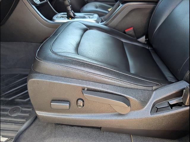Photo of 2020 Black Chevrolet Colorado