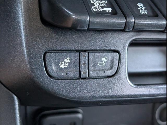 Photo of 2020 Black Chevrolet Colorado