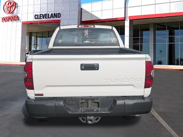 Photo of 2015 Super White Toyota Tundra