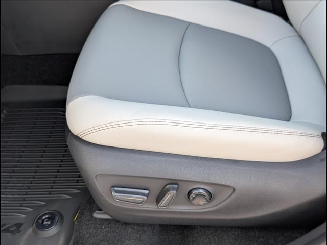 Photo of 2025 Wind Chill Pearl Toyota RAV4