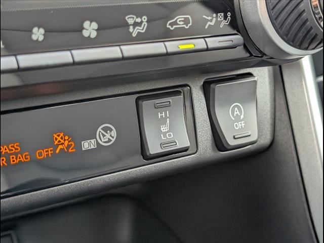 Photo of 2025 Wind Chill Pearl Toyota RAV4