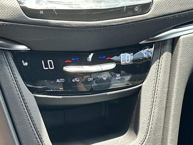 Photo of 2025 Stellar Black Metallic Cadillac XT6