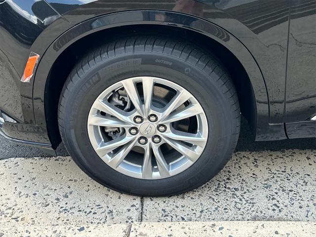 Photo of 2025 Stellar Black Metallic Cadillac XT6