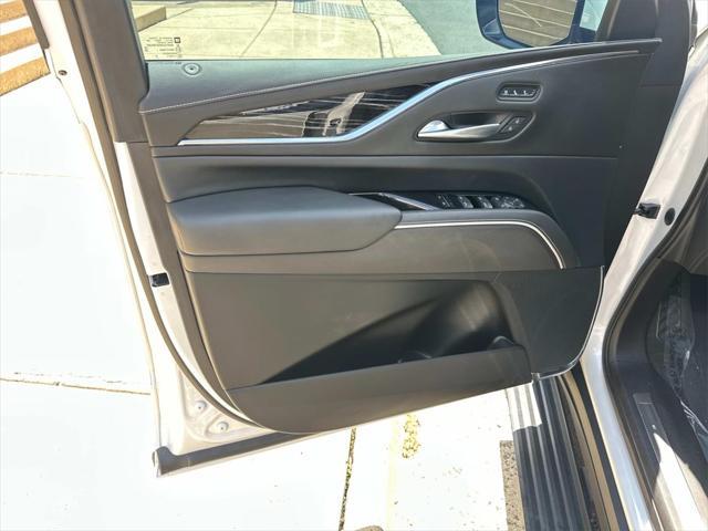 Photo of 2021 Crystal White Tricoat Cadillac Escalade ESV