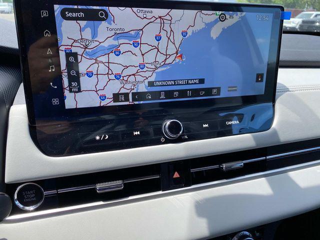 Photo of 2025 White Diamond Mitsubishi Outlander