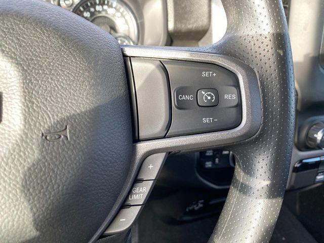 Photo of 2024 Diamond Black Crystal Pearlcoat RAM 2500