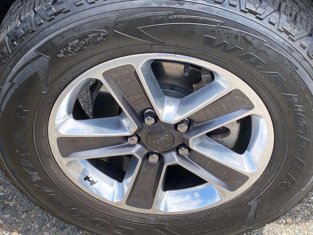 Photo of 2021 Black Clearcoat Jeep Wrangler Unlimited