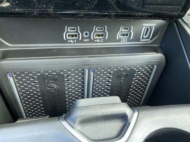 Photo of 2026 Bright White Clearcoat RAM 1500