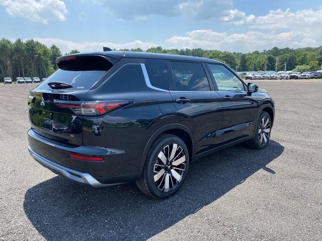 Photo of 2025 Black Mitsubishi Outlander