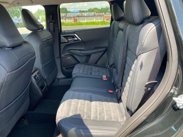 Photo of 2025 Black Mitsubishi Outlander