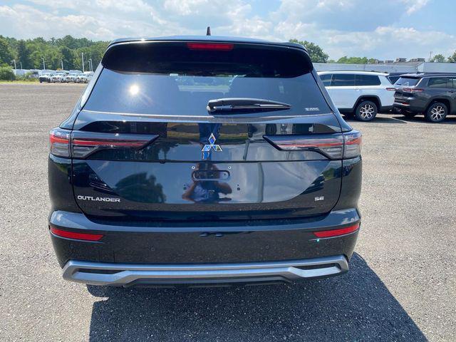 Photo of 2025 Black Mitsubishi Outlander