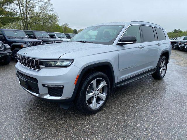 Photo of 2021 Silver Zynith Jeep Grand Cherokee L