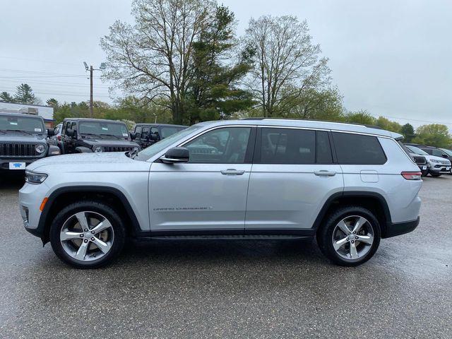 Photo of 2021 Silver Zynith Jeep Grand Cherokee L