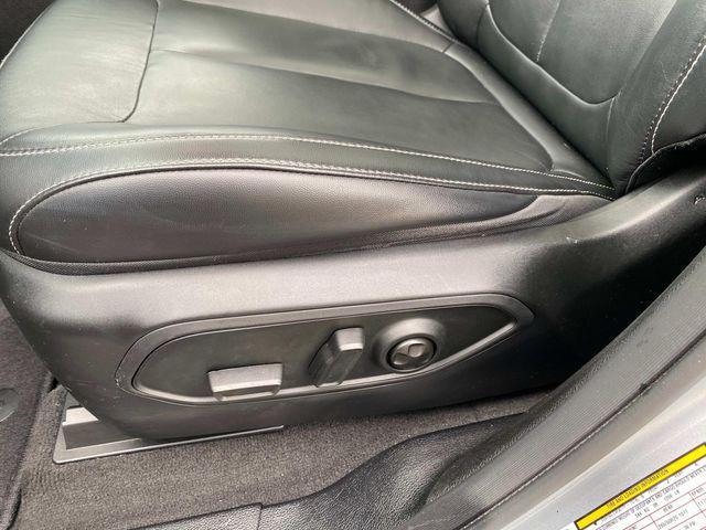 Photo of 2021 Silver Zynith Jeep Grand Cherokee L