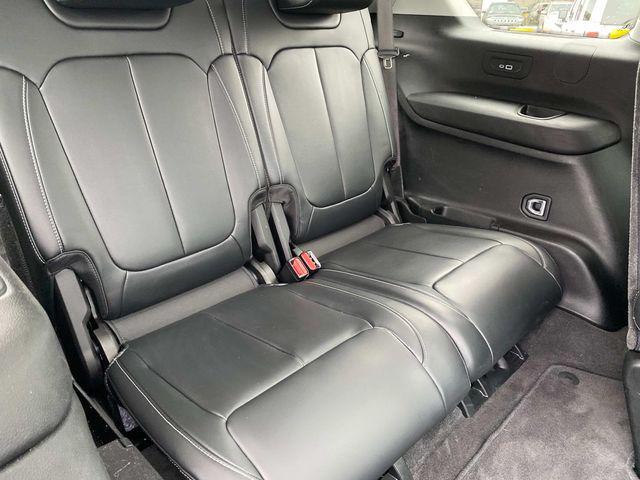 Photo of 2021 Silver Zynith Jeep Grand Cherokee L