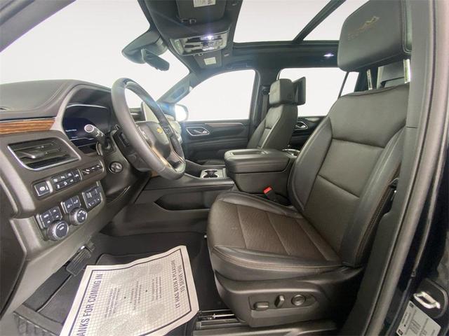 Photo of 2024 Black Chevrolet Suburban