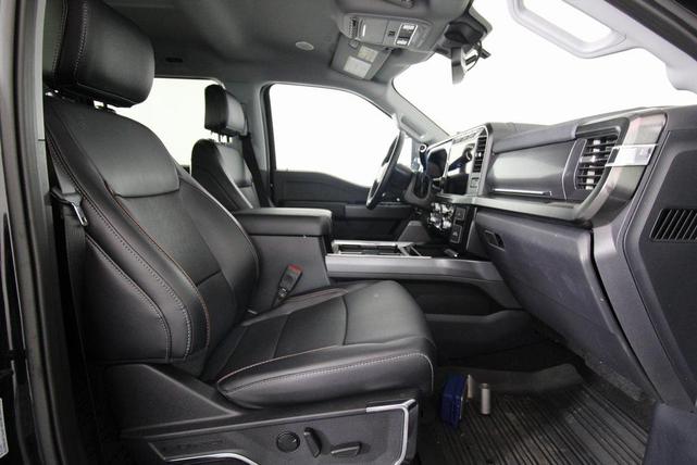 Photo of 2024 Agate Black Metallic Ford F-250