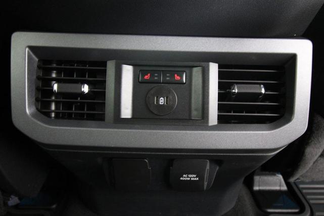 Photo of 2024 Agate Black Metallic Ford F-250