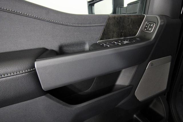 Photo of 2024 Agate Black Metallic Ford F-250